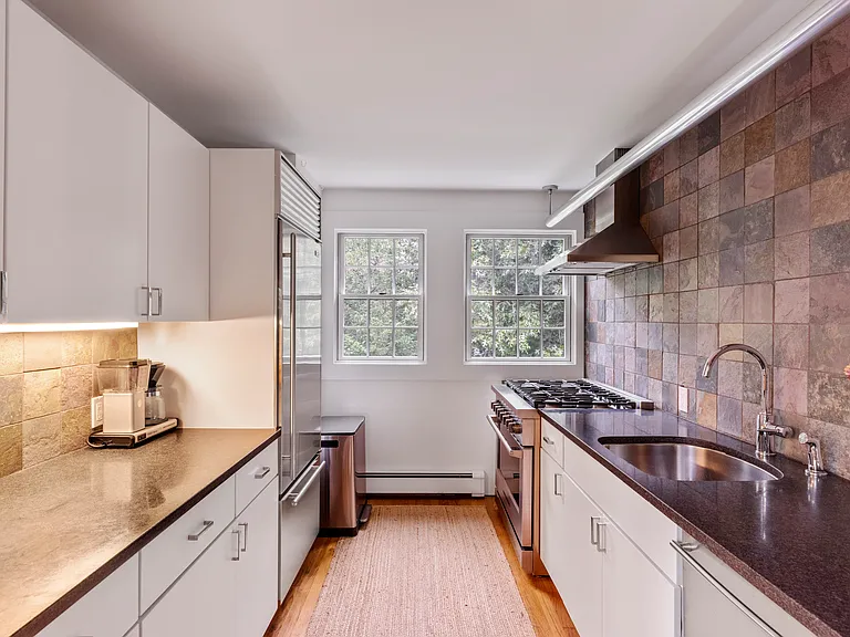 350 Montauk Hwy — Photo 13