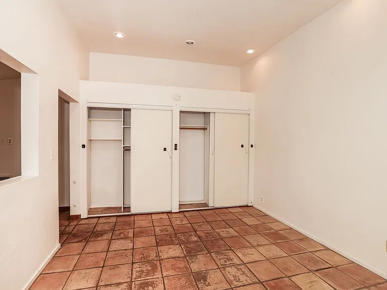 201 Meadowlark Ln — Photo 10