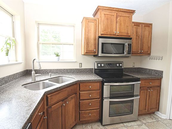 4th image of 7543 Sergi Canyon Dr