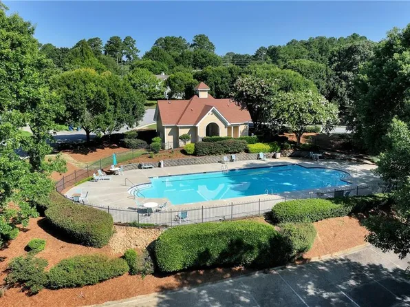1176 Liriope Ln, Lawrenceville, GA 30045