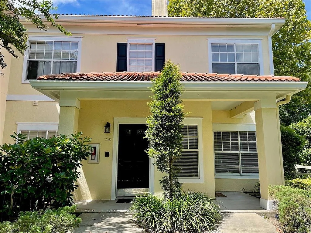 Building Photo - 1514 Arbor Lakes Cir #1514