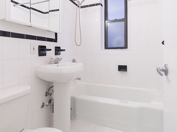 5th image of 108 W 15th St APT 2H