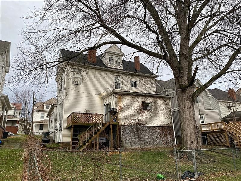 2nd image of 365 Duncan Ave