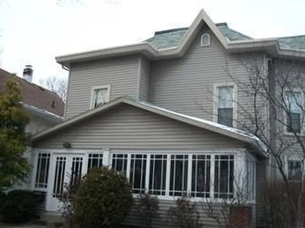 516 Pleasant St, Ashland, OH 44805