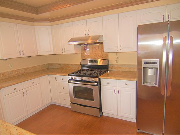 Kitchen includes all appliances and filtered water