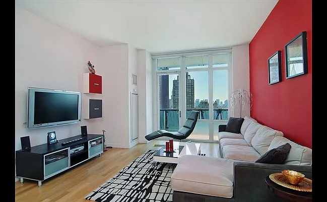 Sold by Douglas Elliman | media 14