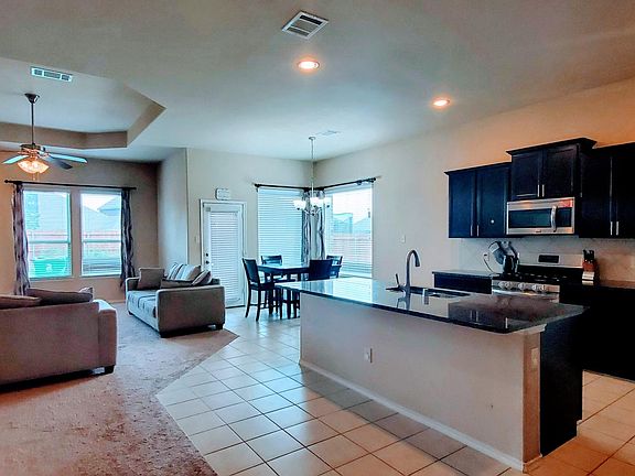 2nd image of 1104 Lake Forest Trl