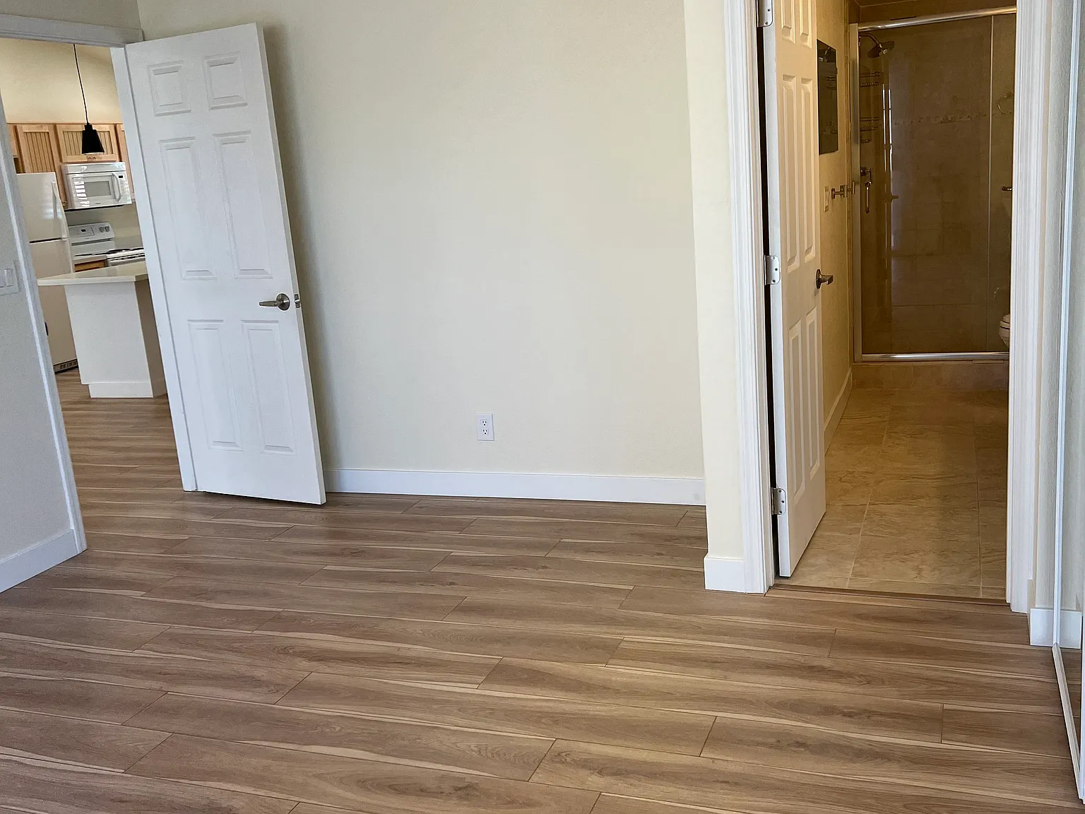 2 bed, 1030 sqft, $2,000 — Photo 4