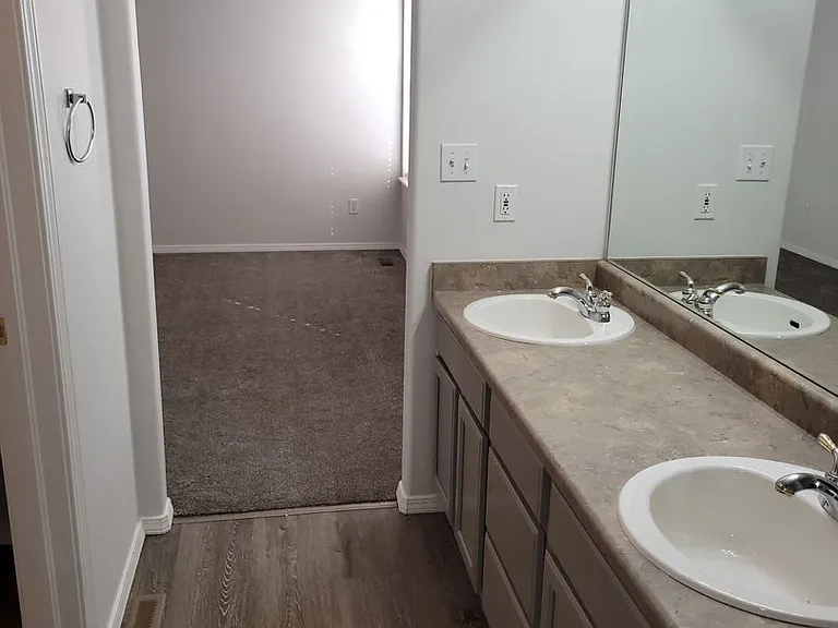 5561 Prairie Schooner Dr — Photo 10
