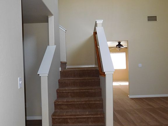 2nd image of 2227 E Chestnut Ave