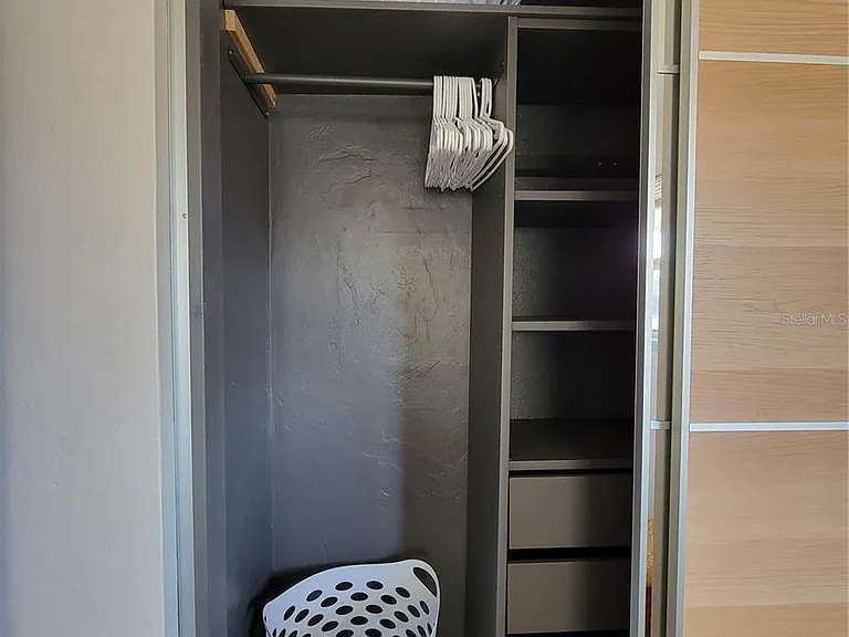 8134 Aero Ave — Photo 16