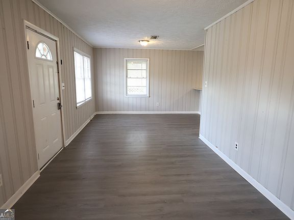4th image of 351 Brook St