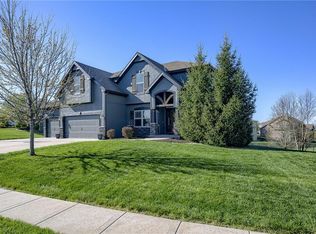 9805 NE 97th St, Kansas City, MO 64157