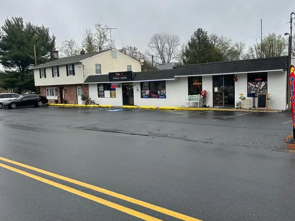 325 Wilson Rd, Blackwood, NJ 08012