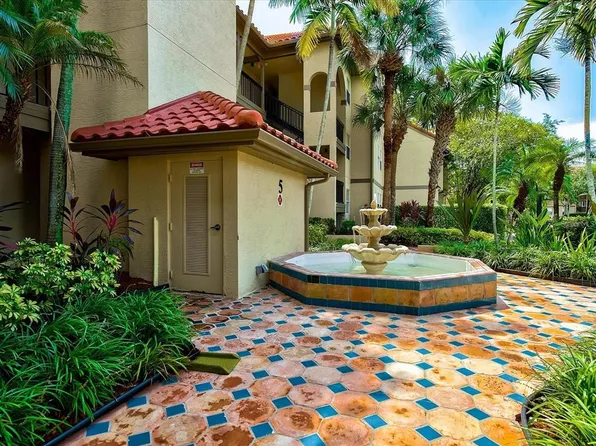 2400 Feather Sound Dr, Clearwater, FL