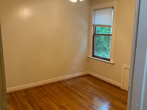 5th image of 2920 W Grace St APT C