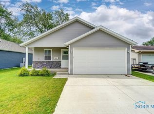 233 Ellis Ave, Findlay, OH 45840