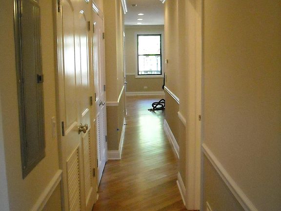 2nd image of 3229 N Kenmore Ave #3GH