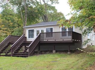 36 Morris Lake Rd, Sparta, NJ 07871