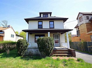16 Breuer Ave, Great Neck, NY 11023