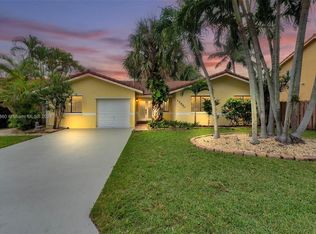 15990 SW 109th St, Miami, FL 33196