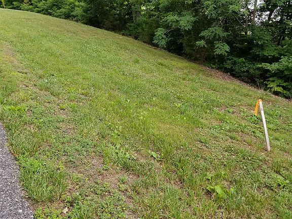3rd image of 3 Seaton Dr Lot 3