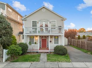 36 Coolridge Rd, Milford, CT 06460