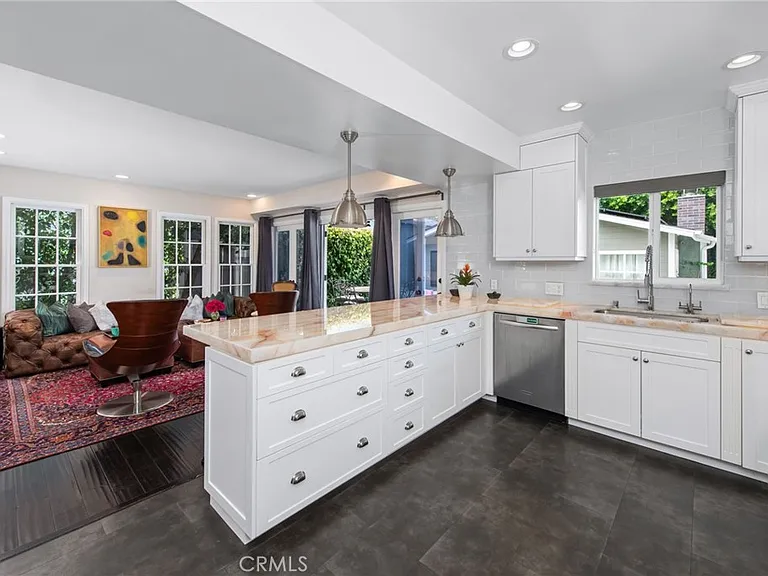 4323 Laurelgrove Ave — Photo 30