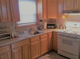 203 Zabriskie St, Jersey City, NJ 07307