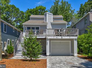 211 Maplewood St, Bethany Beach, DE 19930