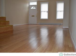 2046 N Franklin St, Philadelphia, PA 19122