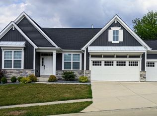 818 Nardin Dr, Chesterfield, MO 63017