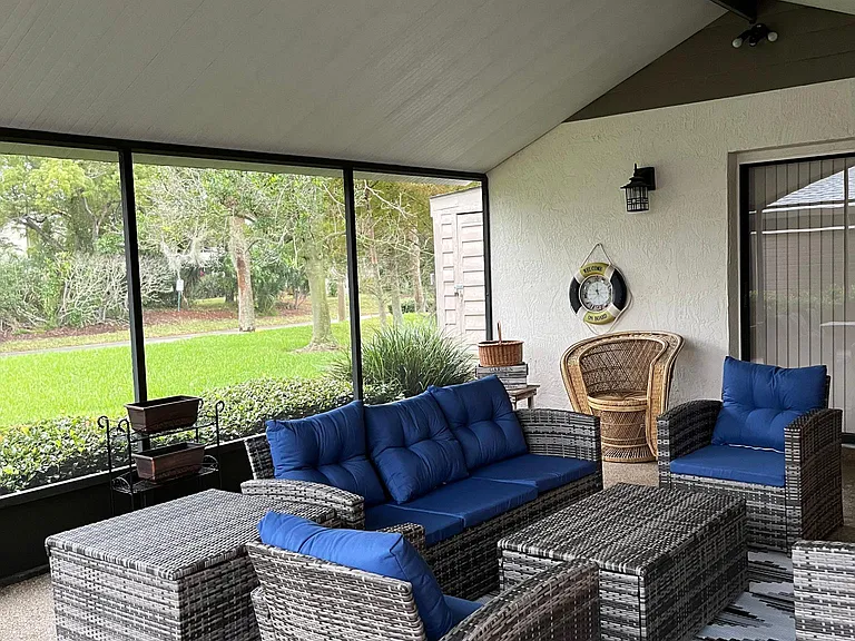 325 Windrush Loop — Photo 21