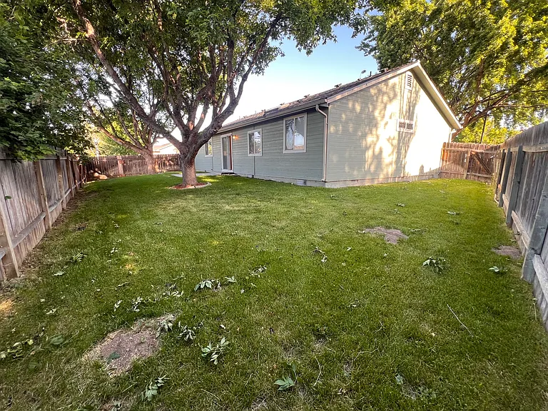 14401 W Roaring Creek St — Photo 15