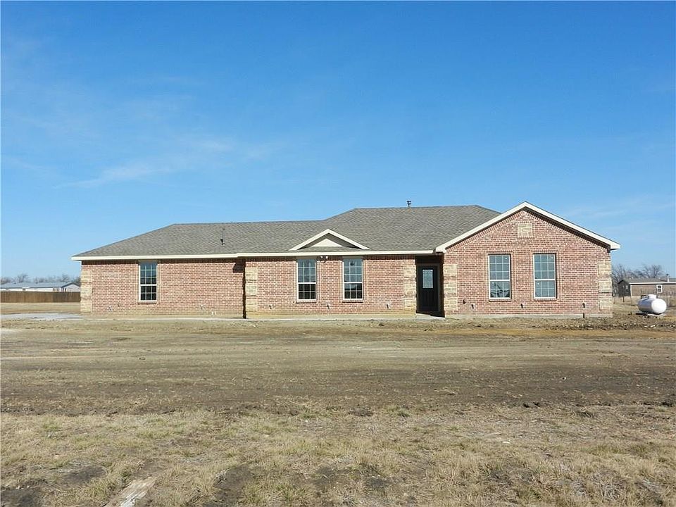 1st image of 3324 Chinaberry Ln