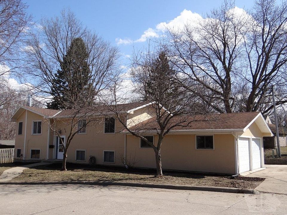 1st image of 416 N Greenwood Dr