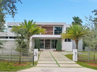 9316 SW 69th Ct, Pinecrest, FL 33156