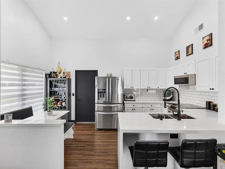 1710 SW 83rd Ter — Photo 11