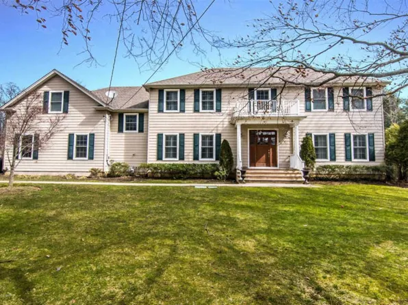 573 Prospect Ave, Little Silver, NJ 07739