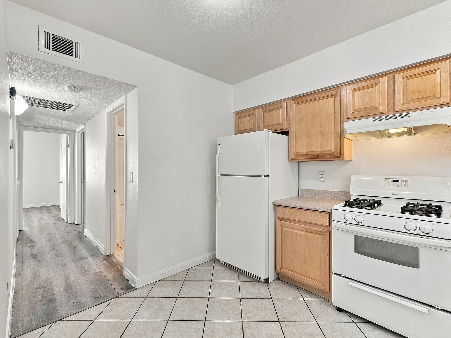 4248 Tara C — Photo 3