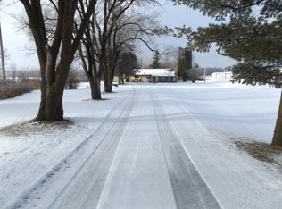 5821 N Richmond St, Appleton, WI 54913