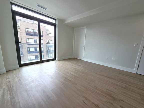 4th image of 31-11 28th Rd #3B