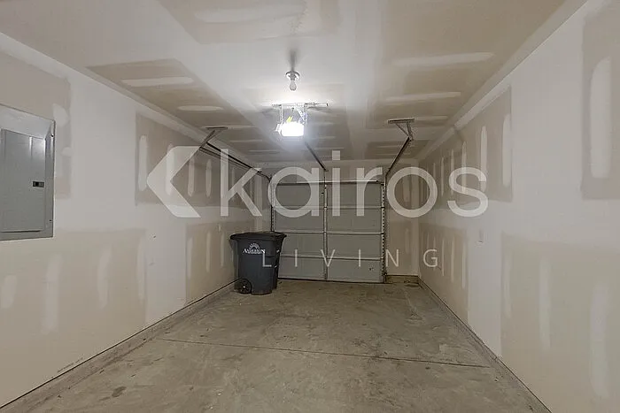 305 Cedar Rdg — Photo 23