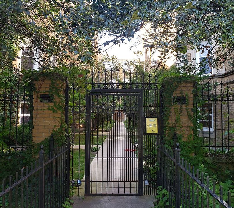1st image of 1628 W Farwell Ave APT 1J