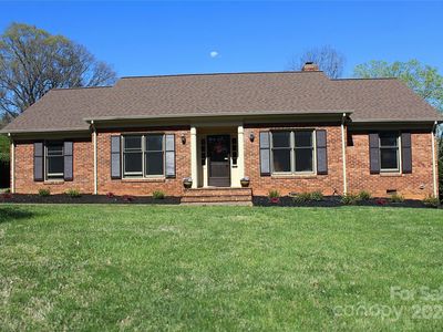 420 15th Ave NW, Hickory, NC, 28601