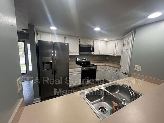 5th image of 6372 Sleepy Meadow Blvd E