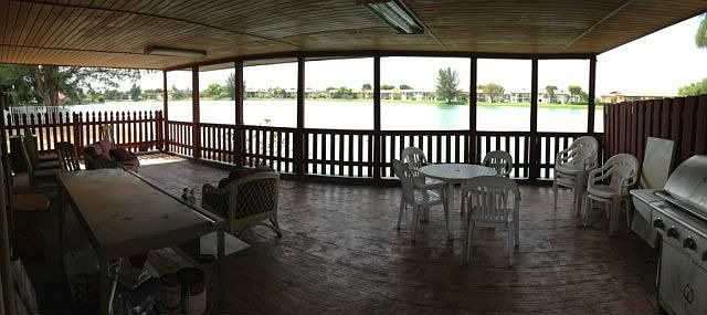 Deck with Lake view