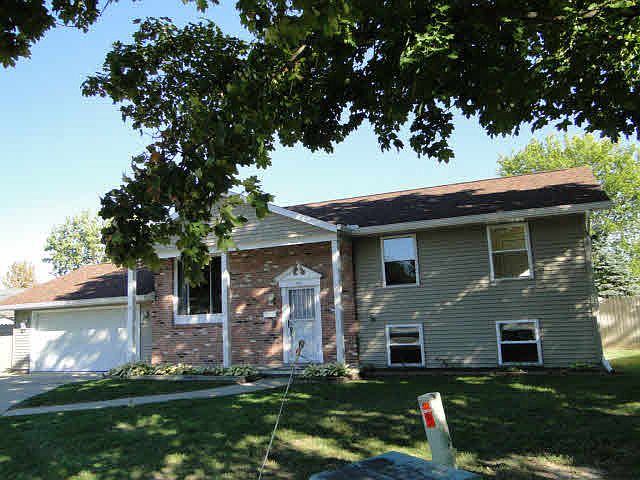1st image of 909 Murphy Ct