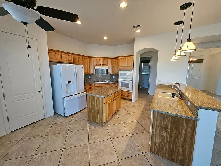 2694 Sanctuary Dr — Photo 5