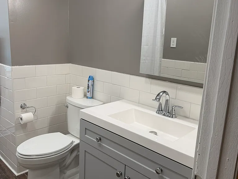 1036 Churchill Dr — Photo 17